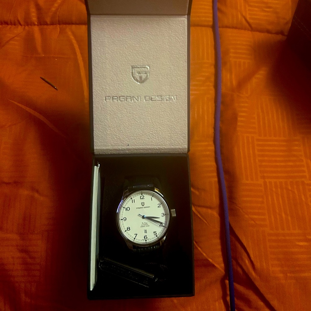Man’s watch